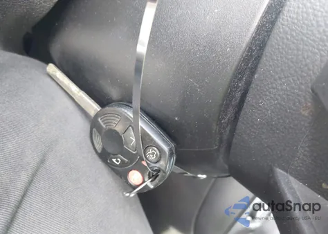 2016 Ford Focus Se z USA, uszkodzony, nr VIN 1FADP3K20GL204356